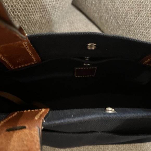 NWOT Classic (not available) Dooney & Bourke Rachel Medium & Small Tote set - Picture 7 of 8